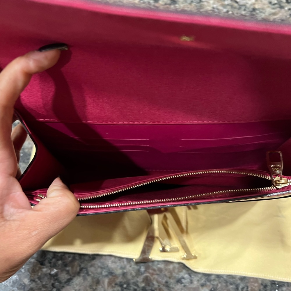 FINAL CHANCE SALE❤️❤️❤️Louis Vuitton Clutch PO Louise Magenta - Picture 4 of 7